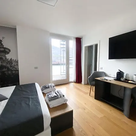 La - Luxury 2* Trento