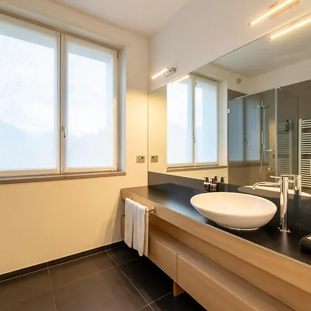 La - Luxury 2* Trento